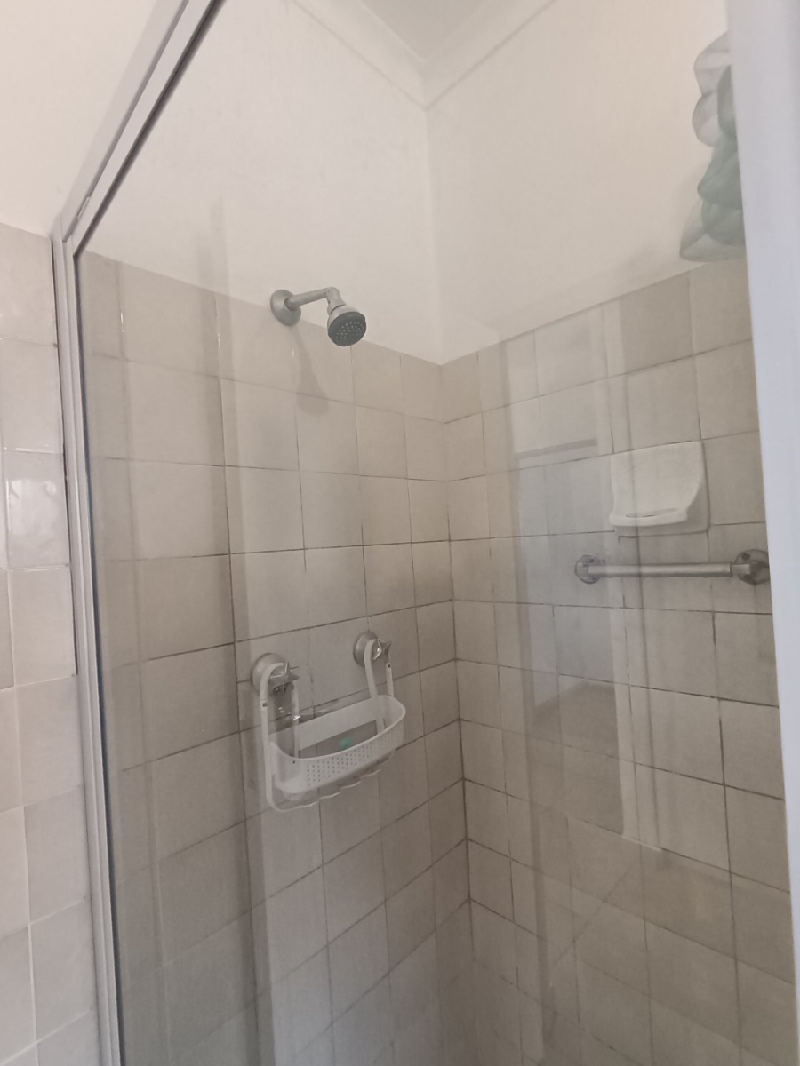 To Let 3 Bedroom Property for Rent in Glentana Western Cape